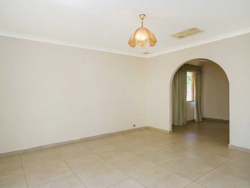 Photo - 118b Delawney Street, Balcatta WA 6021 - Image 10