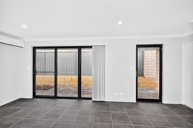 Photo - 118B Elderberry Drive, Baldivis WA 6171 - Image 5