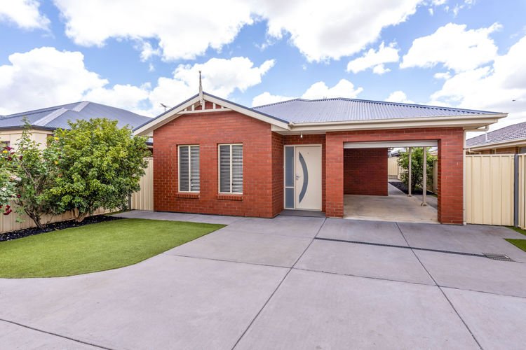 Photo - 118C Peerless Road, Munno Para West SA 5115 - Image 3