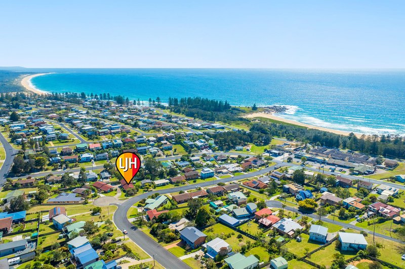 Photo - 1/19-21 Grenville Avenue, Tuross Head NSW 2537 - Image 17