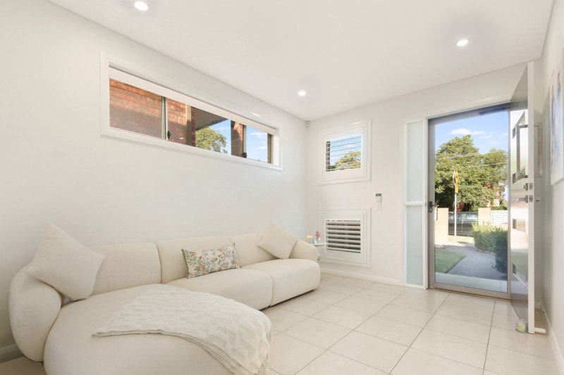 Photo - 1/19-23 Chiswick Road, Greenacre NSW 2190 - Image 4