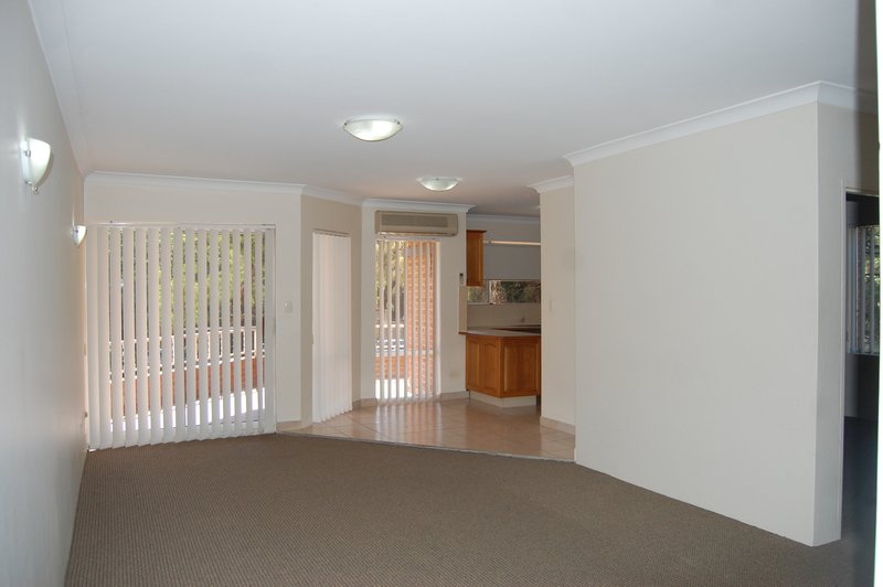 Photo - 1/19-23 Queens Ave , Parramatta NSW 2150 - Image 2