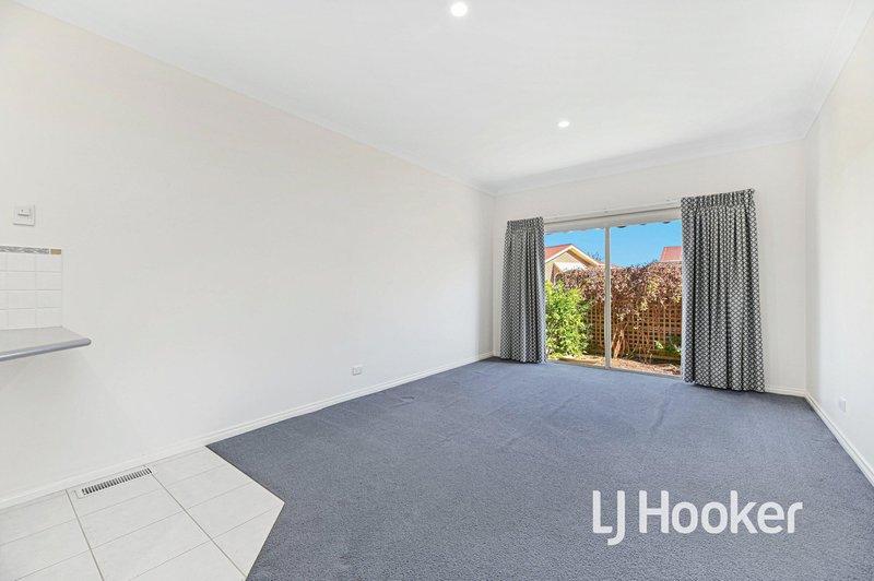 Photo - 1/19 Abeckett Road, Bunyip VIC 3815 - Image 6