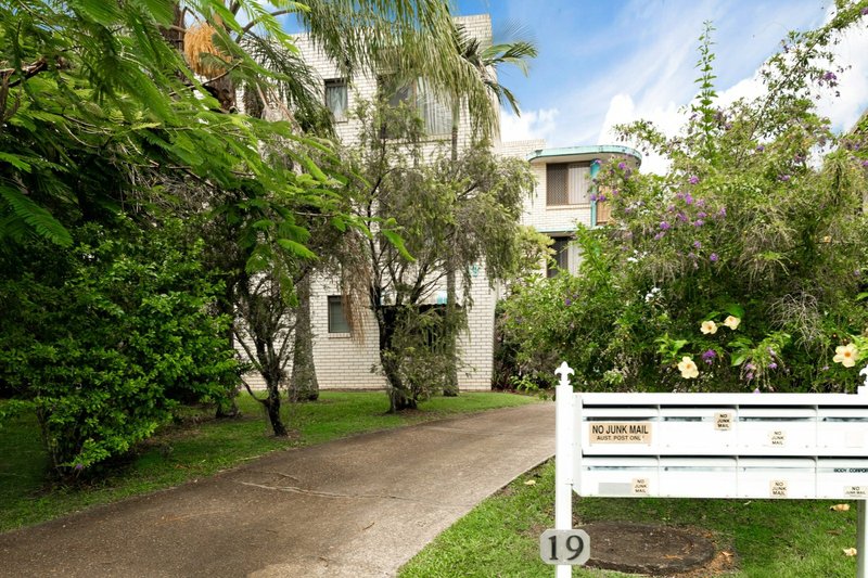 Photo - 1/19 Akeringa Place, Mooloolaba QLD 4557 - Image 7