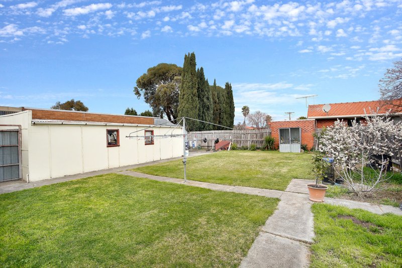 Photo - 119 Alexander Avenue, Thomastown VIC 3074 - Image 10