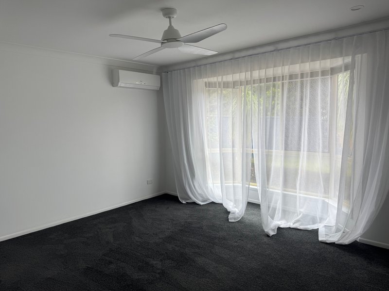 Photo - 1/19 Anchor Court, Banksia Beach QLD 4507 - Image 6