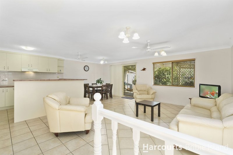 Photo - 1/19 Anchor Crt , Banksia Beach QLD 4507 - Image 2