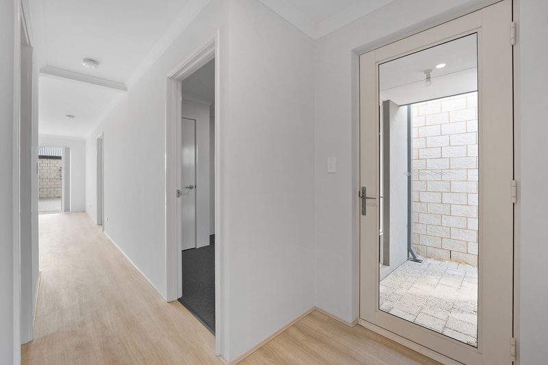 Photo - 119 Badgerup Avenue, Lakelands WA 6180 - Image 5