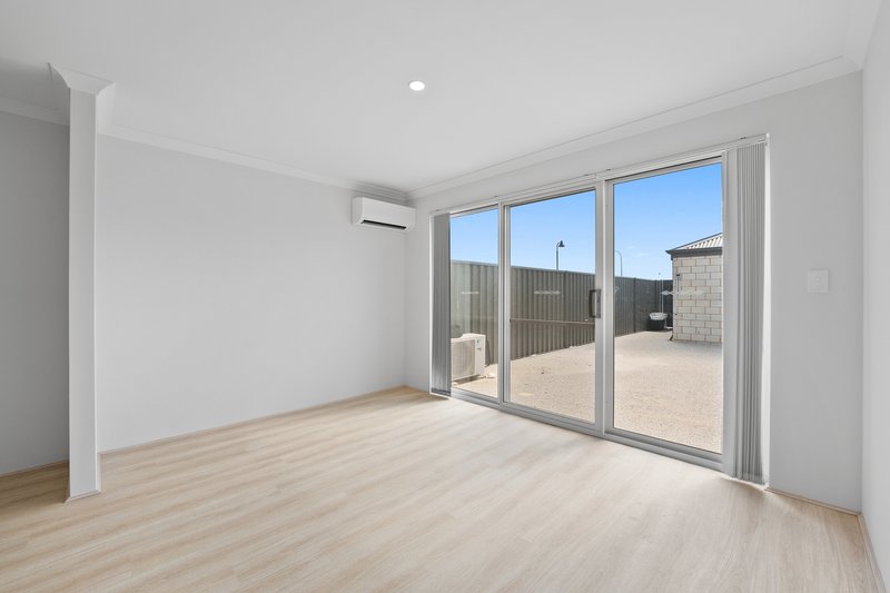 Photo - 119 Badgerup Avenue, Lakelands WA 6180 - Image 8