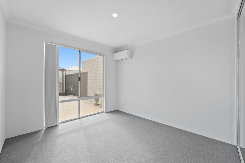 Photo - 119 Badgerup Avenue, Lakelands WA 6180 - Image 13