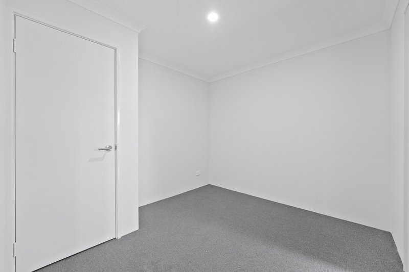 Photo - 119 Badgerup Avenue, Lakelands WA 6180 - Image 17