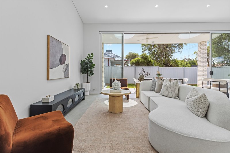 Photo - 1/19 Bell Street, Riverwood NSW 2210 - Image 6