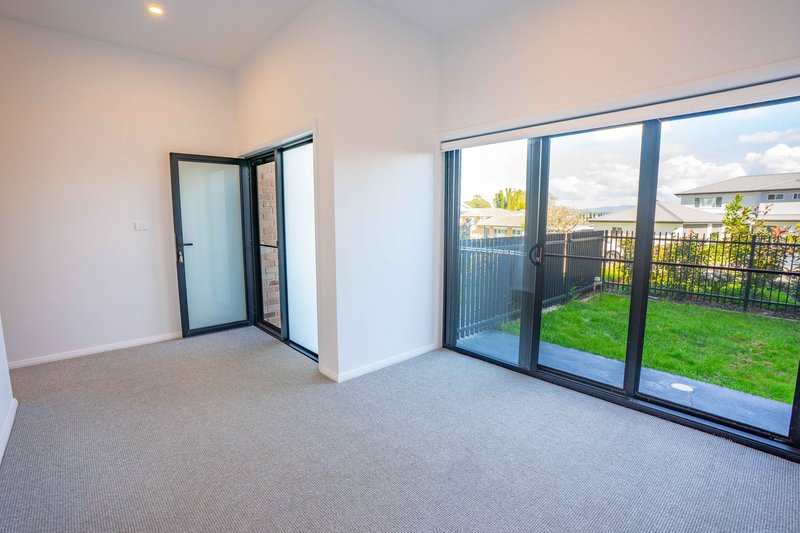 Photo - 1/19 Berringar Road, Valentine NSW 2280 - Image 7