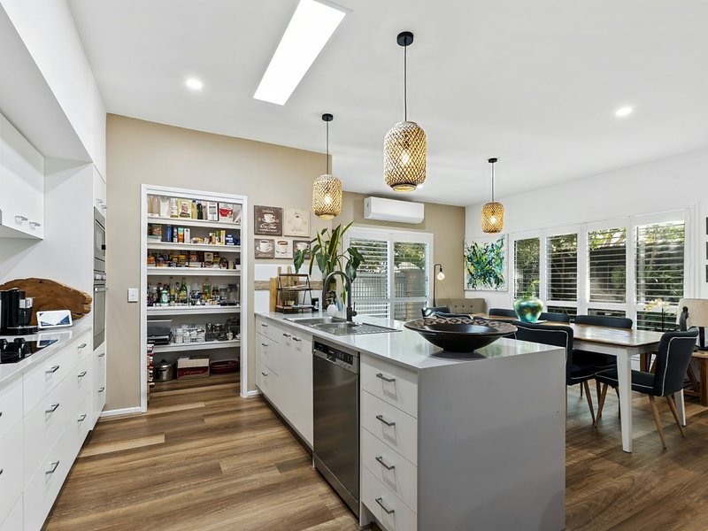 Photo - 1/19 Bongaree Avenue, Bongaree QLD 4507 - Image 11