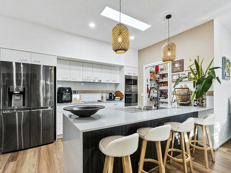 Photo - 1/19 Bongaree Avenue, Bongaree QLD 4507 - Image 12