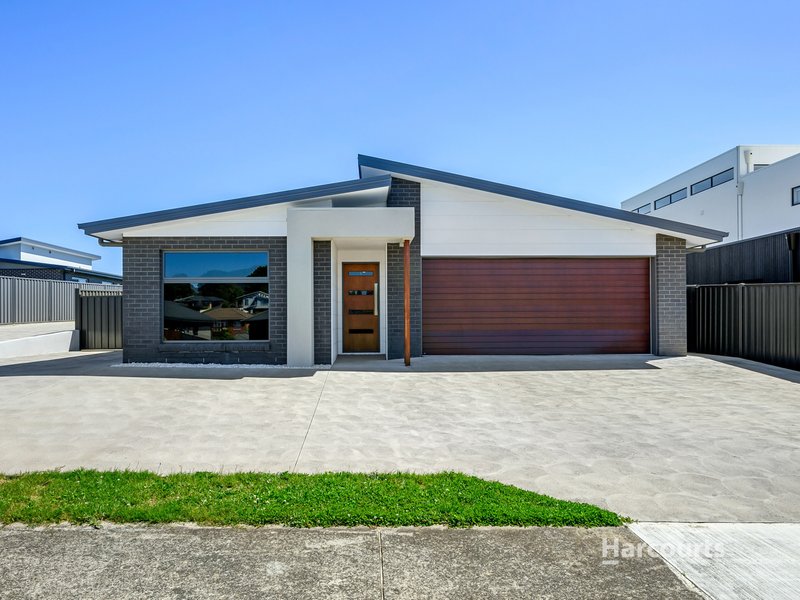 1/19 Bowman Drive, Penguin TAS 7316