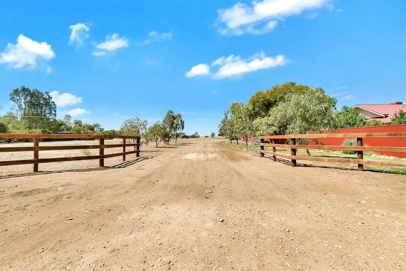 Photo - 119 Bowyer Road, Owen SA 5460 - Image 4