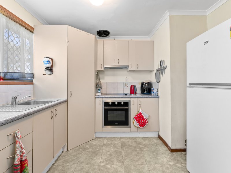 Photo - 119 Cambridge Street, Granville QLD 4650 - Image 4