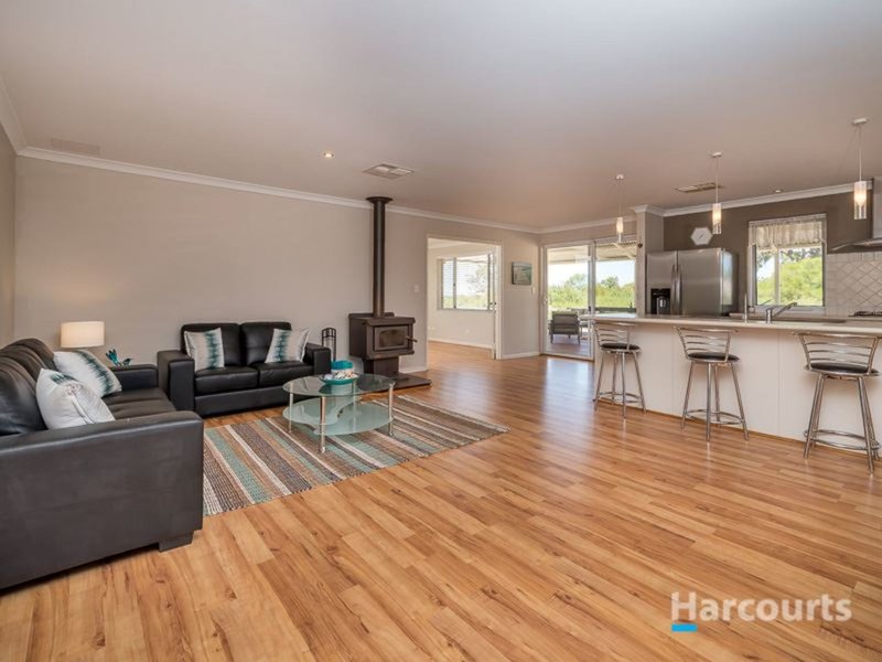 Photo - 119 Chardonnay Drive, Lower Chittering WA 6084 - Image 6