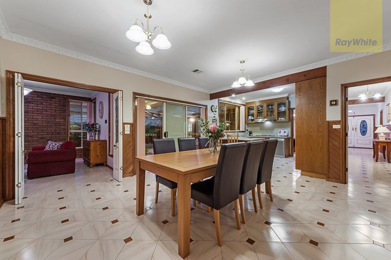 Photo - 119 Chichester Drive, Taylors Lakes VIC 3038 - Image 4