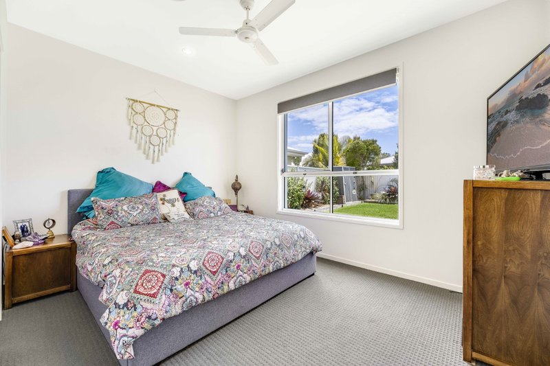 Photo - 1/19 Comet Street, Pelican Waters QLD 4551 - Image 8