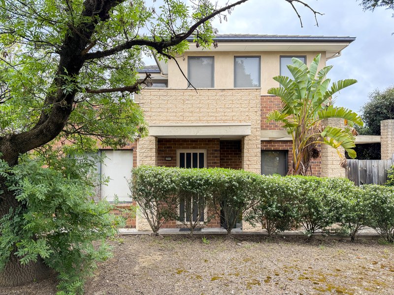 Photo - 1/19 Croft Crescent, Reservoir VIC 3073 - Image 2