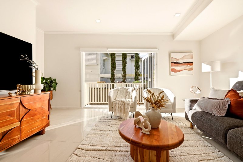 Photo - 1/19 Donald Street, Camp Hill QLD 4152 - Image 1