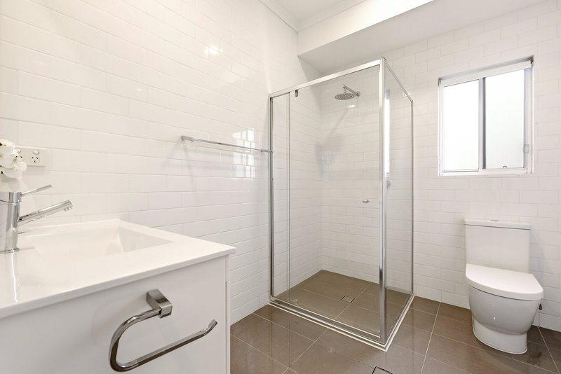 Photo - 1/19 Donald Street, Camp Hill QLD 4152 - Image 8