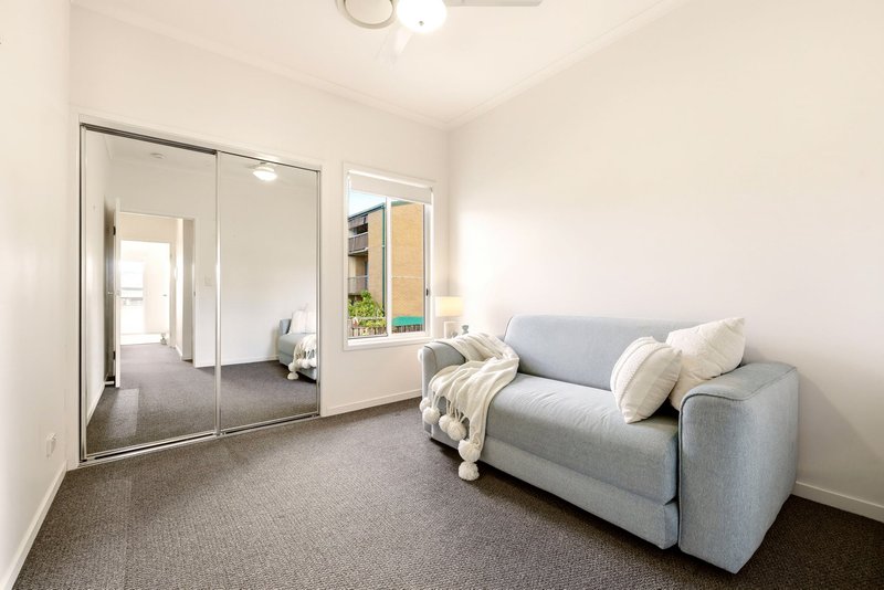 Photo - 1/19 Donald Street, Camp Hill QLD 4152 - Image 9