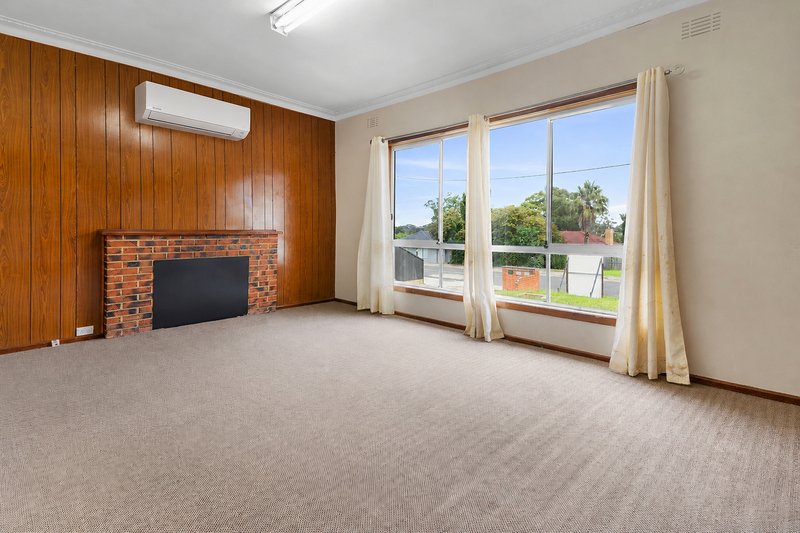 Photo - 1/19 Ellt Crescent, Noble Park VIC 3174 - Image 2