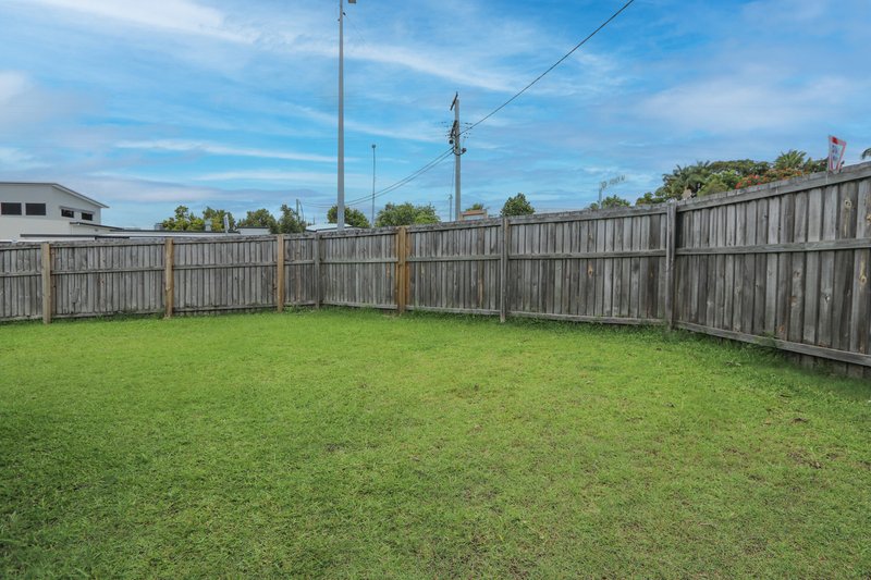 Photo - 1/19 Fisher Avenue, Southport QLD 4215 - Image 12