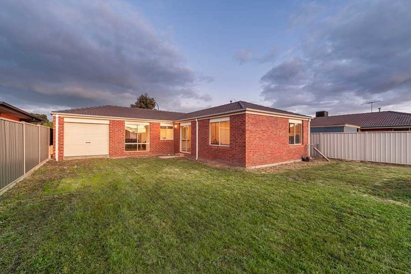 Photo - 119 Hanson Road, Craigieburn VIC 3064 - Image 7