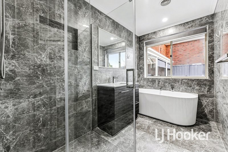 Photo - 119 Hinrichsen Drive, Hallam VIC 3803 - Image 14