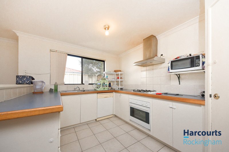 Photo - 1/19 Holton Way, Cannington WA 6107 - Image 4