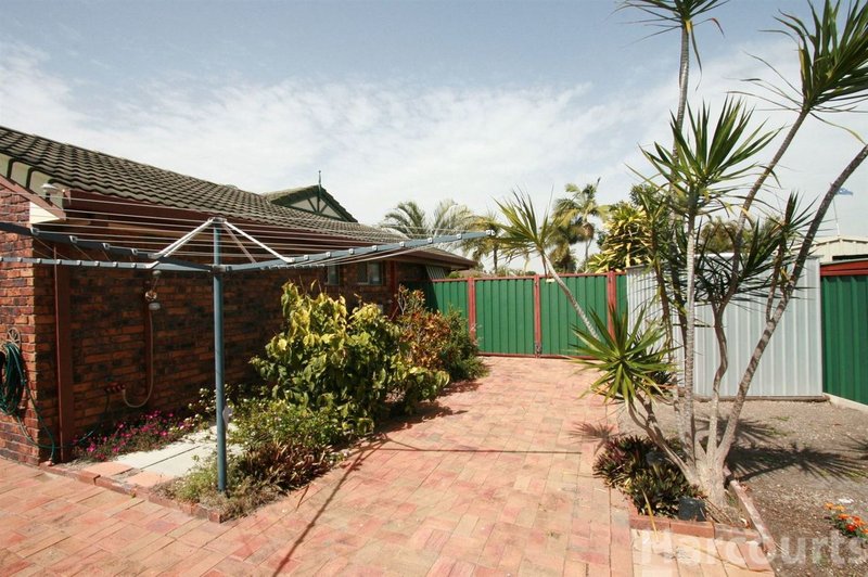 Photo - 1/19 Hoya Cres , Bongaree QLD 4507 - Image 4