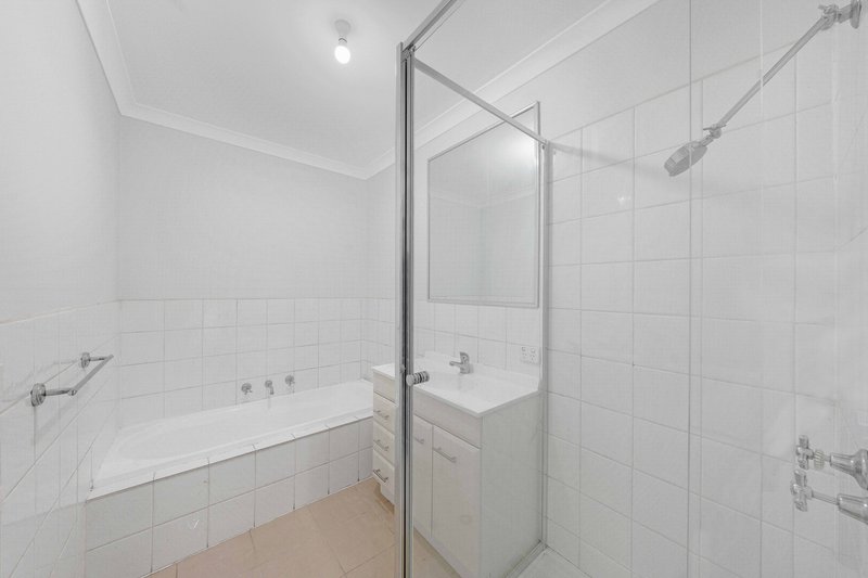 Photo - 1/19 Jamieson Street, Warragul VIC 3820 - Image 4