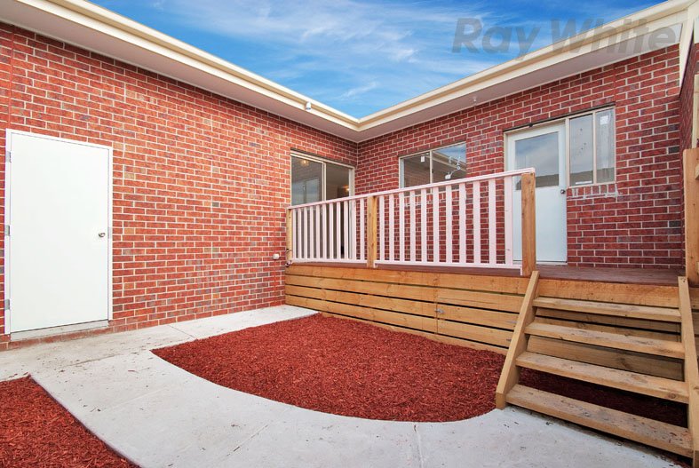 Photo - 1/19 Kimberley Drive, Chirnside Park VIC 3116 - Image 9