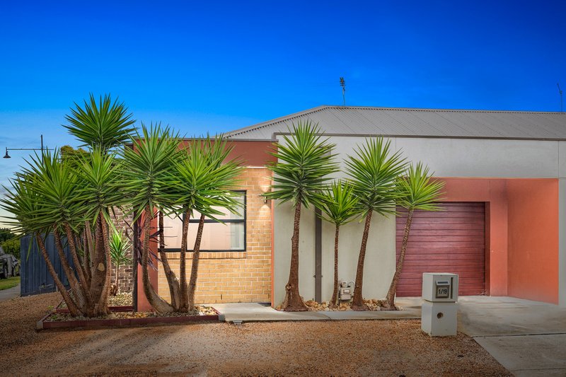 1/19 Larson Avenue, Tarneit VIC 3029