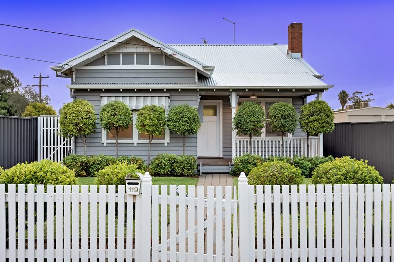 Photo - 119 Magnolia Avenue, Mildura VIC 3500 - Image 2