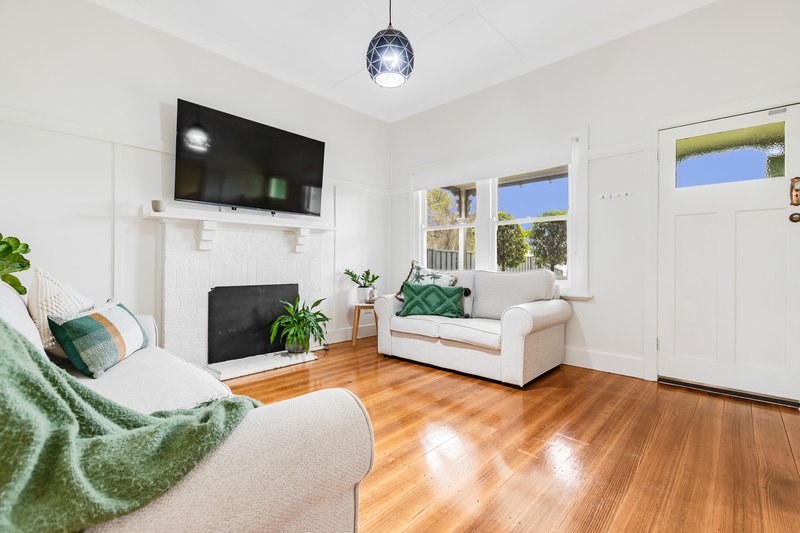 Photo - 119 Magnolia Avenue, Mildura VIC 3500 - Image 4