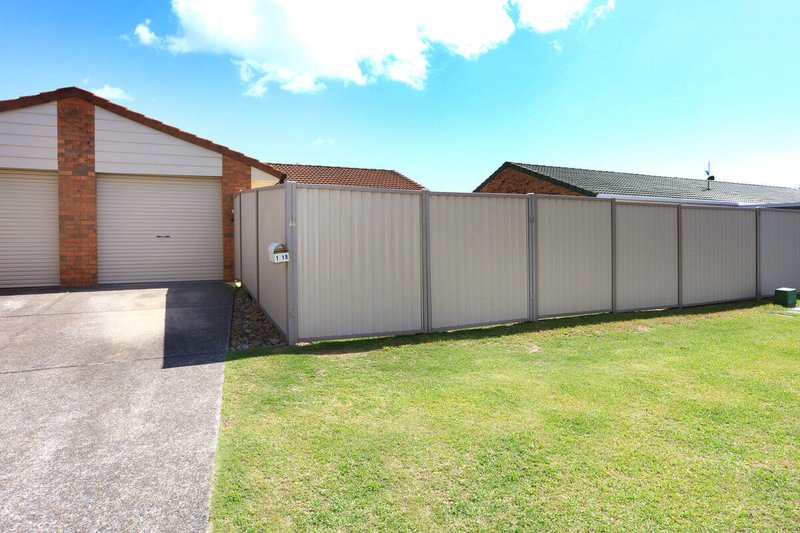 Photo - 1/19 Marsupial Drive, Coombabah QLD 4216 - Image 17