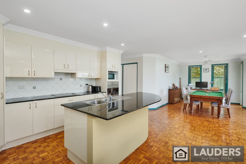 Photo - 1/19 Mistral Place, Old Bar NSW 2430 - Image 6