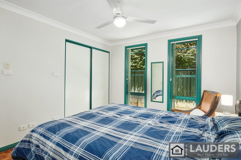 Photo - 1/19 Mistral Place, Old Bar NSW 2430 - Image 12