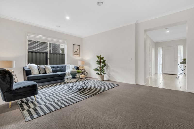 Photo - 119 Moor Park Drive, Craigieburn VIC 3064 - Image 3