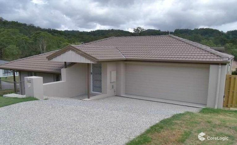 Photo - 1/19 Murray Circuit, Upper Coomera QLD 4209 - Image 2