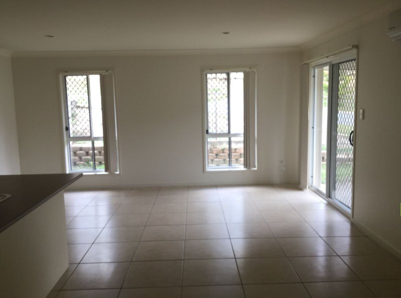 Photo - 1/19 Murray Circuit, Upper Coomera QLD 4209 - Image 5