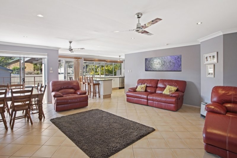 Photo - 119 Oberon Road, Chittaway Bay NSW 2261 - Image 4