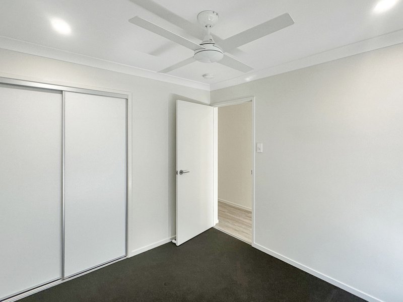 Photo - 1/19 Parsons Street, Collingwood Park QLD 4301 - Image 9