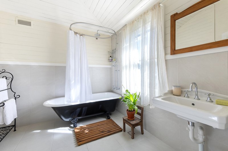 Photo - 119 Pennant Hills Road, Normanhurst NSW 2076 - Image 4