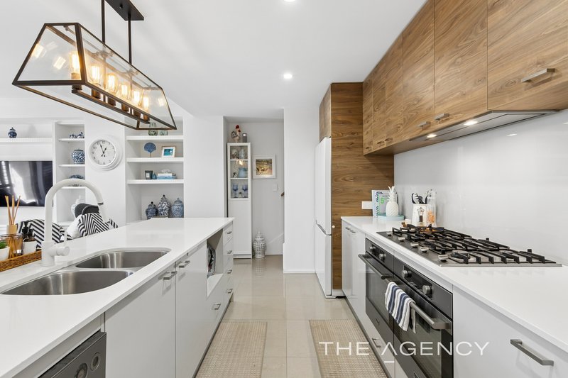 Photo - 1/19 Penzance Terrace, Mindarie WA 6030 - Image 18